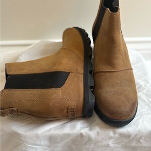 Sorel Joan of Arctic Wedge II Chelsea Boot, Women’s Size 9.5